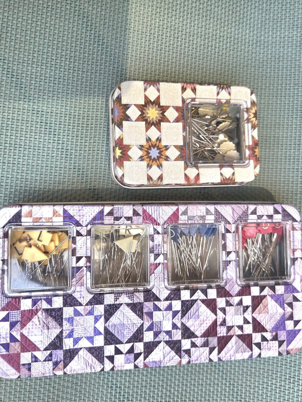 Fons And Porter Directional Arrow Pins Quilting Assortment Tins Open Box